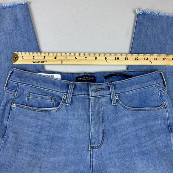 Banana Republic Skinny Zero Raw Hem Distressed Light Blue Jeans - Size 29 - Picture 9 of 10